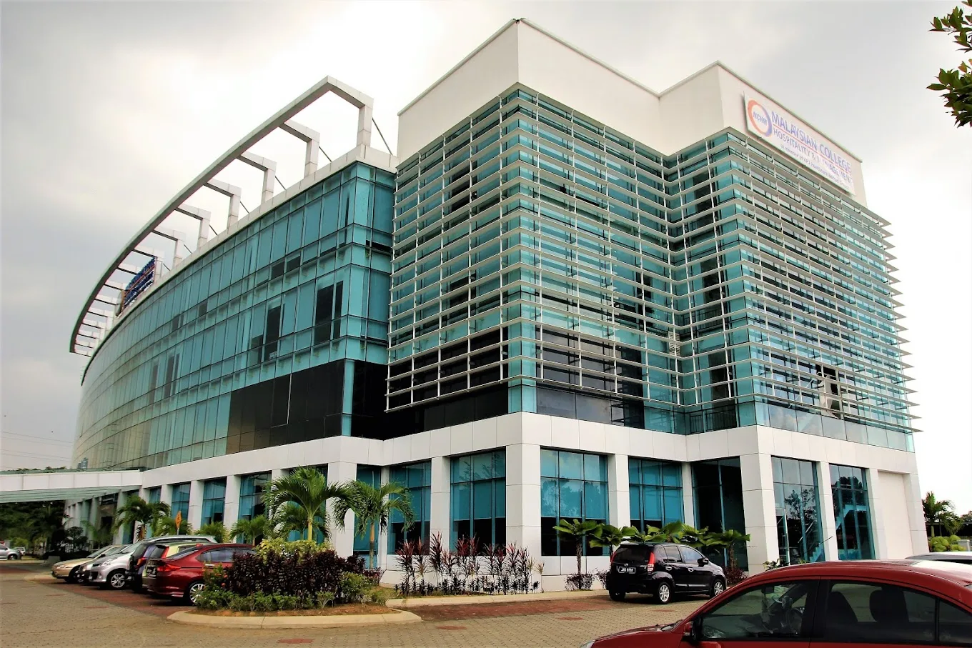 Diploma In Restaurant Management at Malaysian College of Hospitality & Management